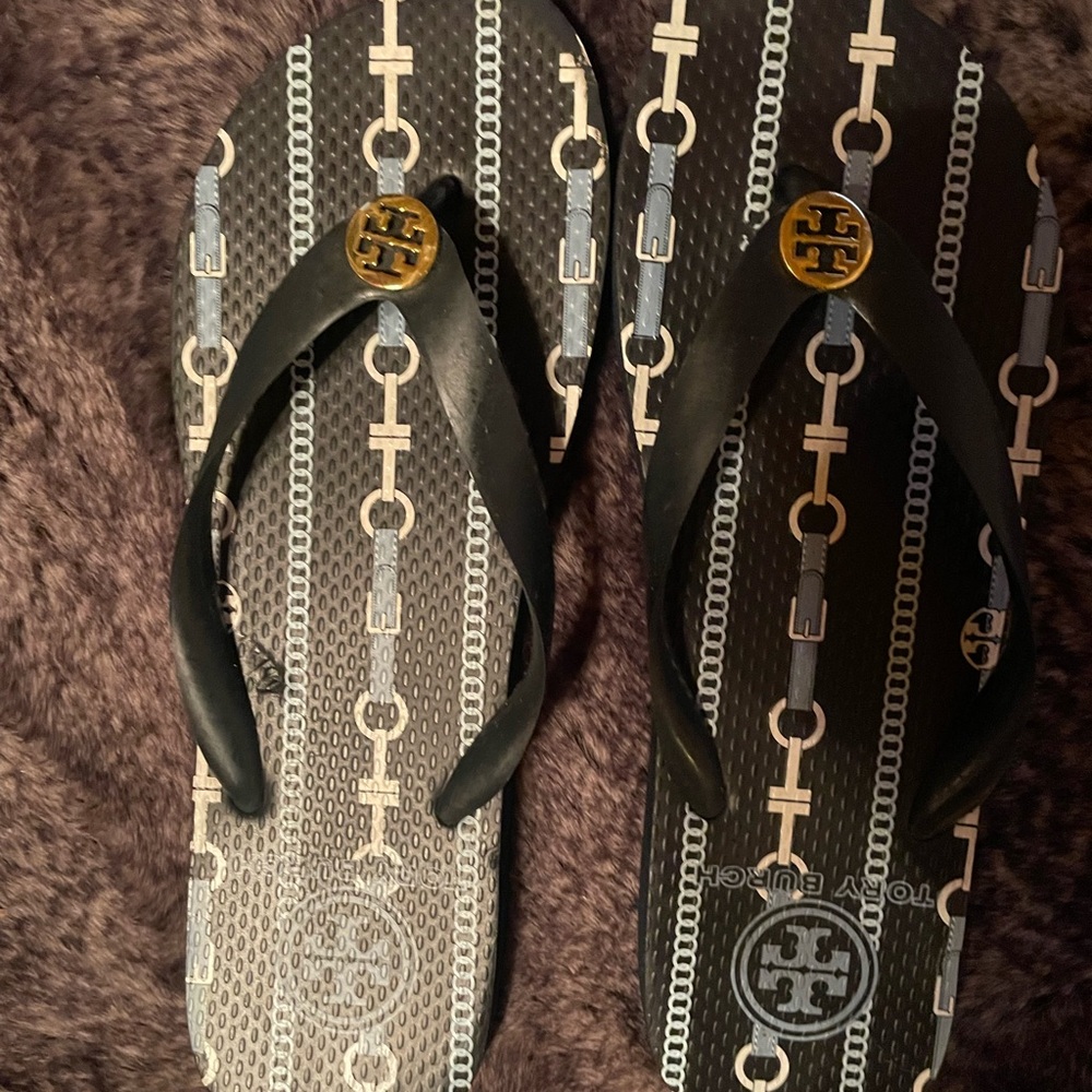 Tory Burch Black and Gold Patterned Flip Flops